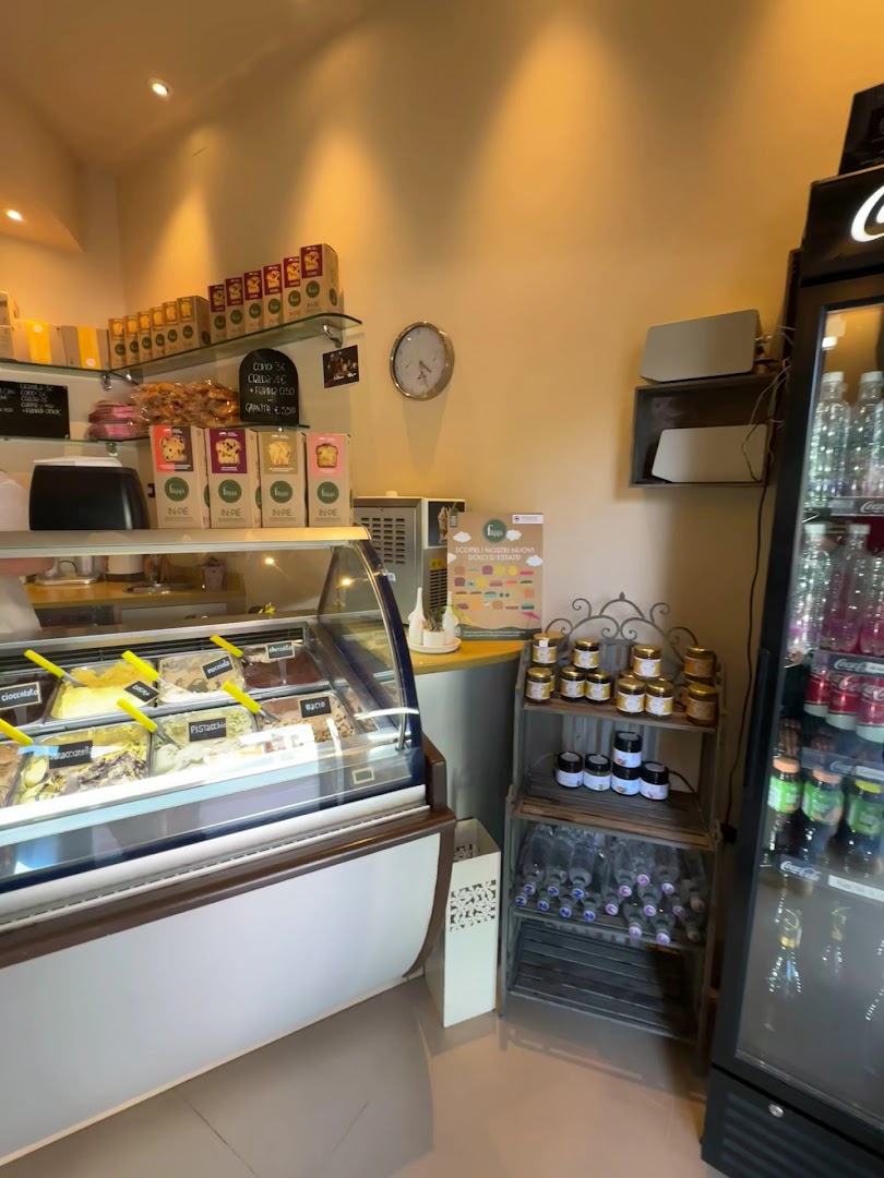 Gelateria Antartide, Montale