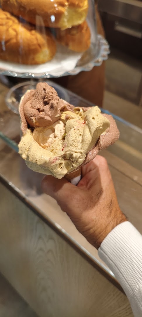 Gelateria Artigiana Dolcecrema