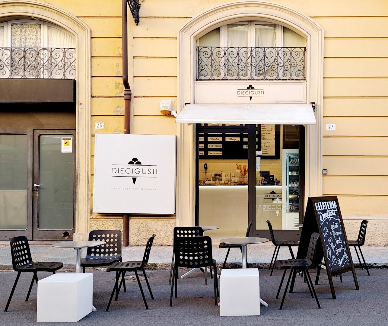 Gelateria Artigianale Diecigusti