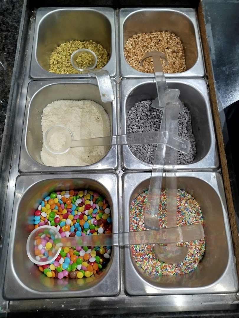 Gelateria Artigianale e Yogurteria WHY NOT?