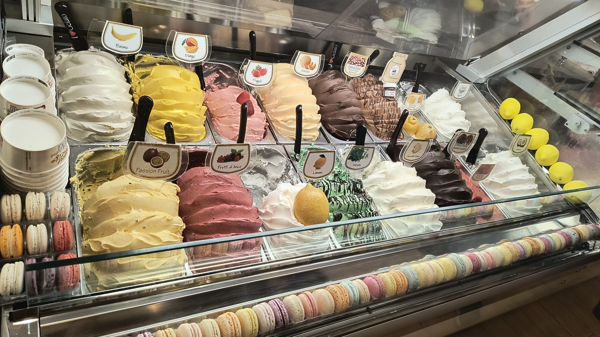 Gelateria Artigianale Sweet Life - Artisan Family Tradition since 1920", Roma