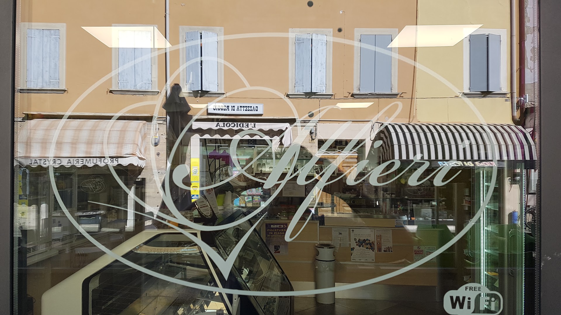 Gelateria/Bar Alfieri