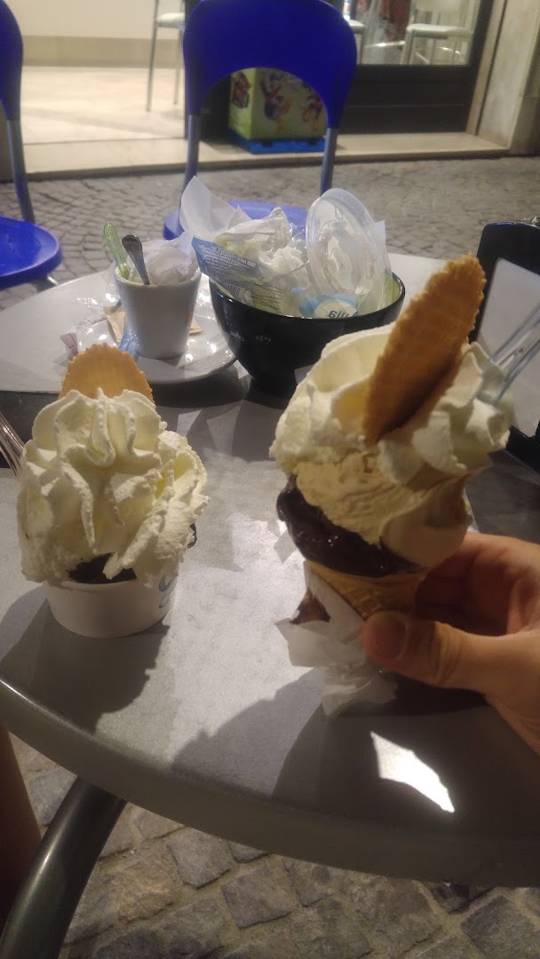 Gelateria Cento Gelati, Cento