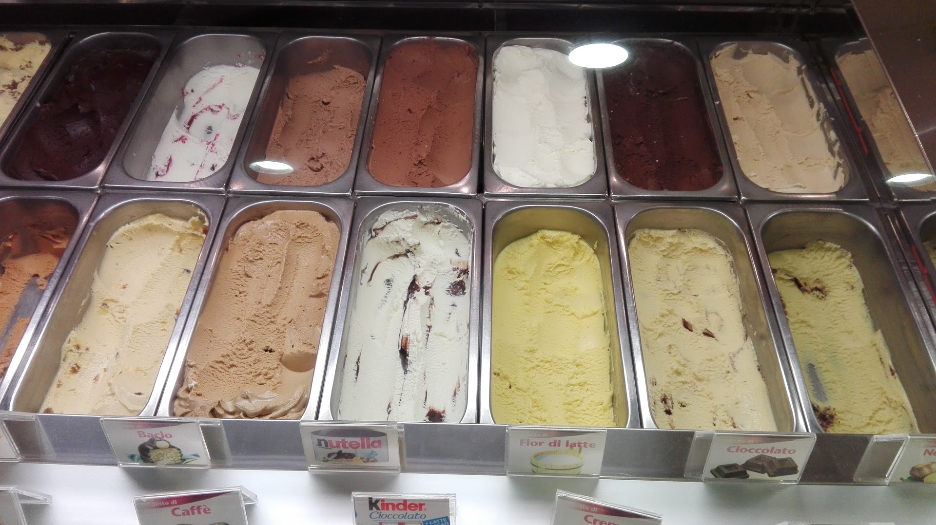 Gelateria Chantilly di Travaglioli Maurizio E C. (S.N.C.)