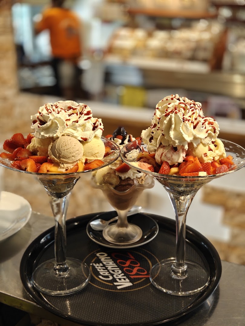 Gelateria Cioccolateria Alpina