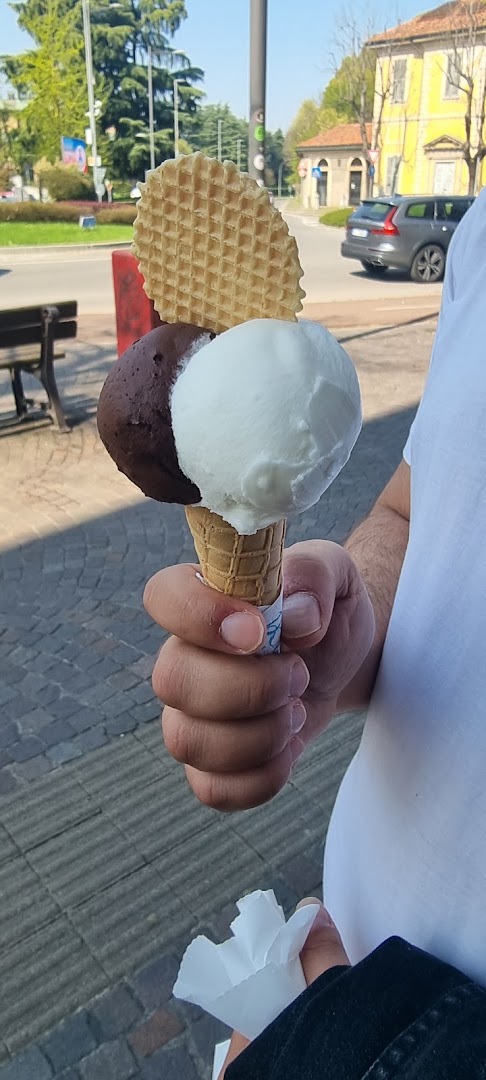 Gelateria Dolcelatte, Arcore