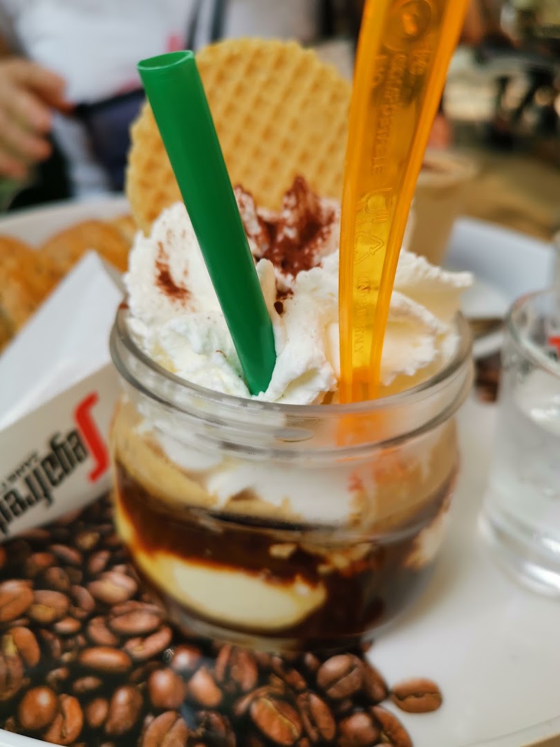 Gelateria Eis-Pazzano