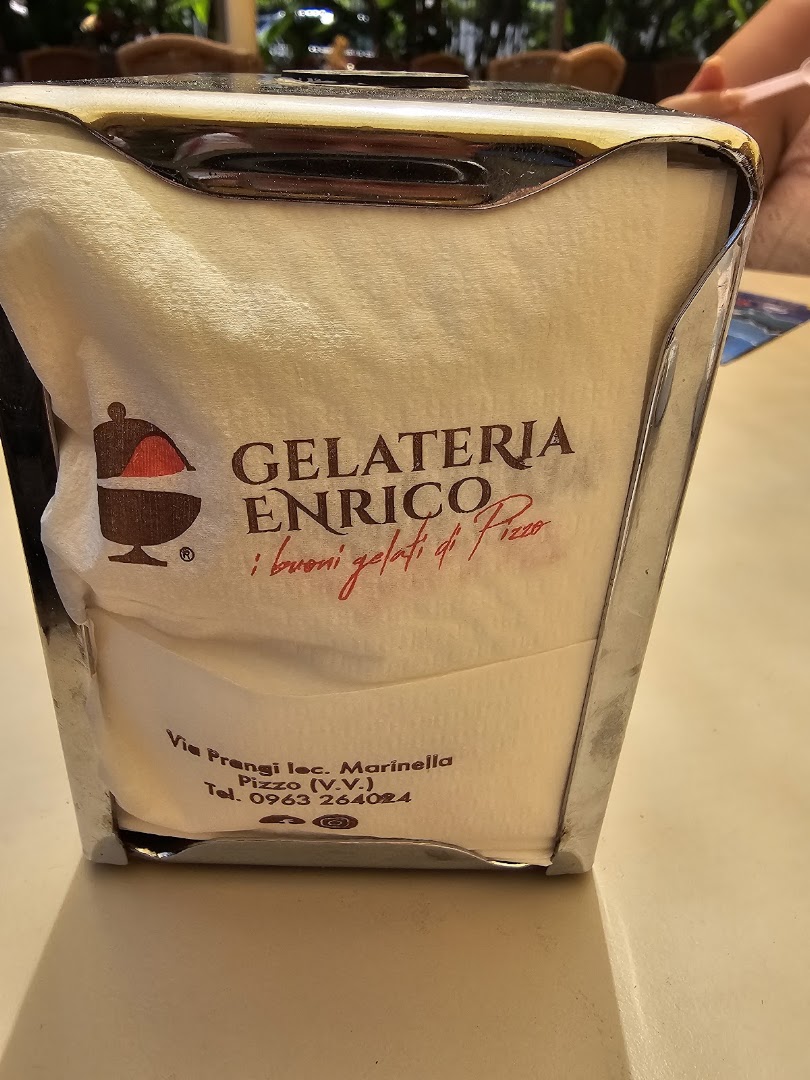 Gelateria Enrico - Tartufo di Pizzo®