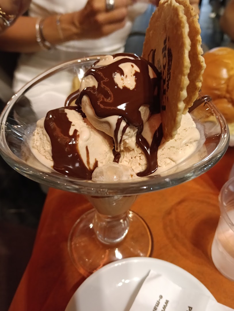 Gelateria Enrico - Tartufo di Pizzo®