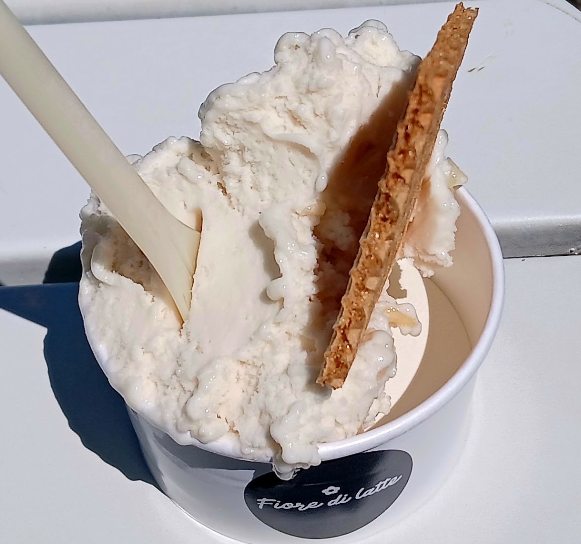 Gelateria Fiore Di Latte
