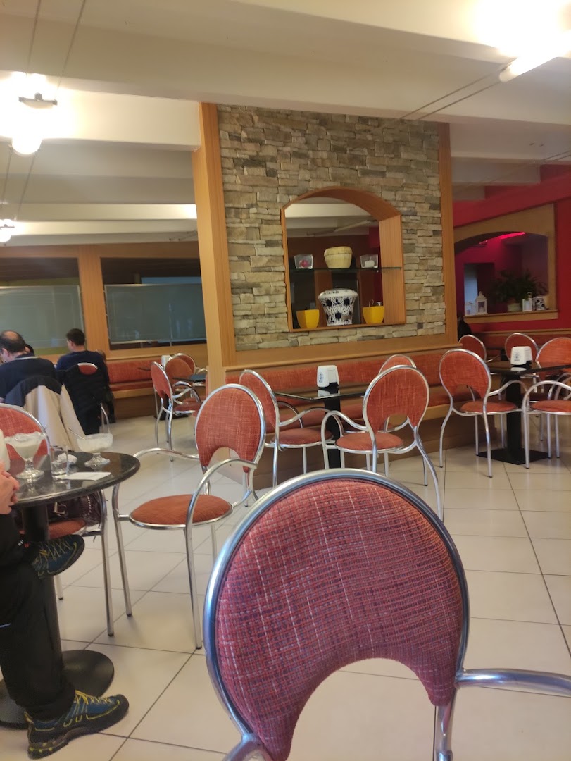 Gelateria Frulleria Kiss, Buglio in Monte