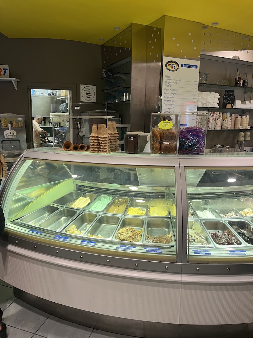 Gelateria Happy Ice, Cupra Marittima