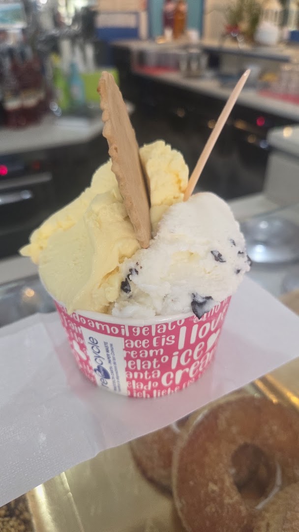 Gelateria Ice Cream Café