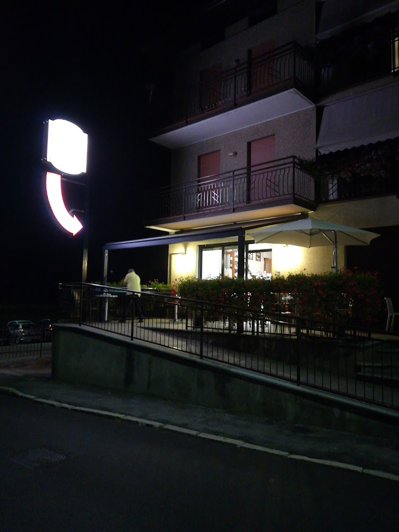 Gelateria "Il Bucaneve", Introbio