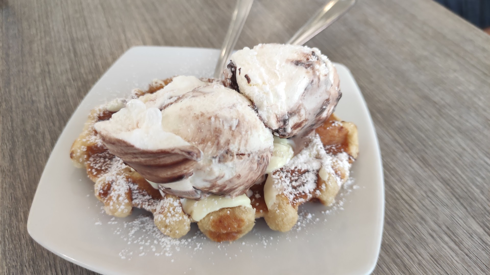 GELATERIA IL PINGUINO POLICORO srls