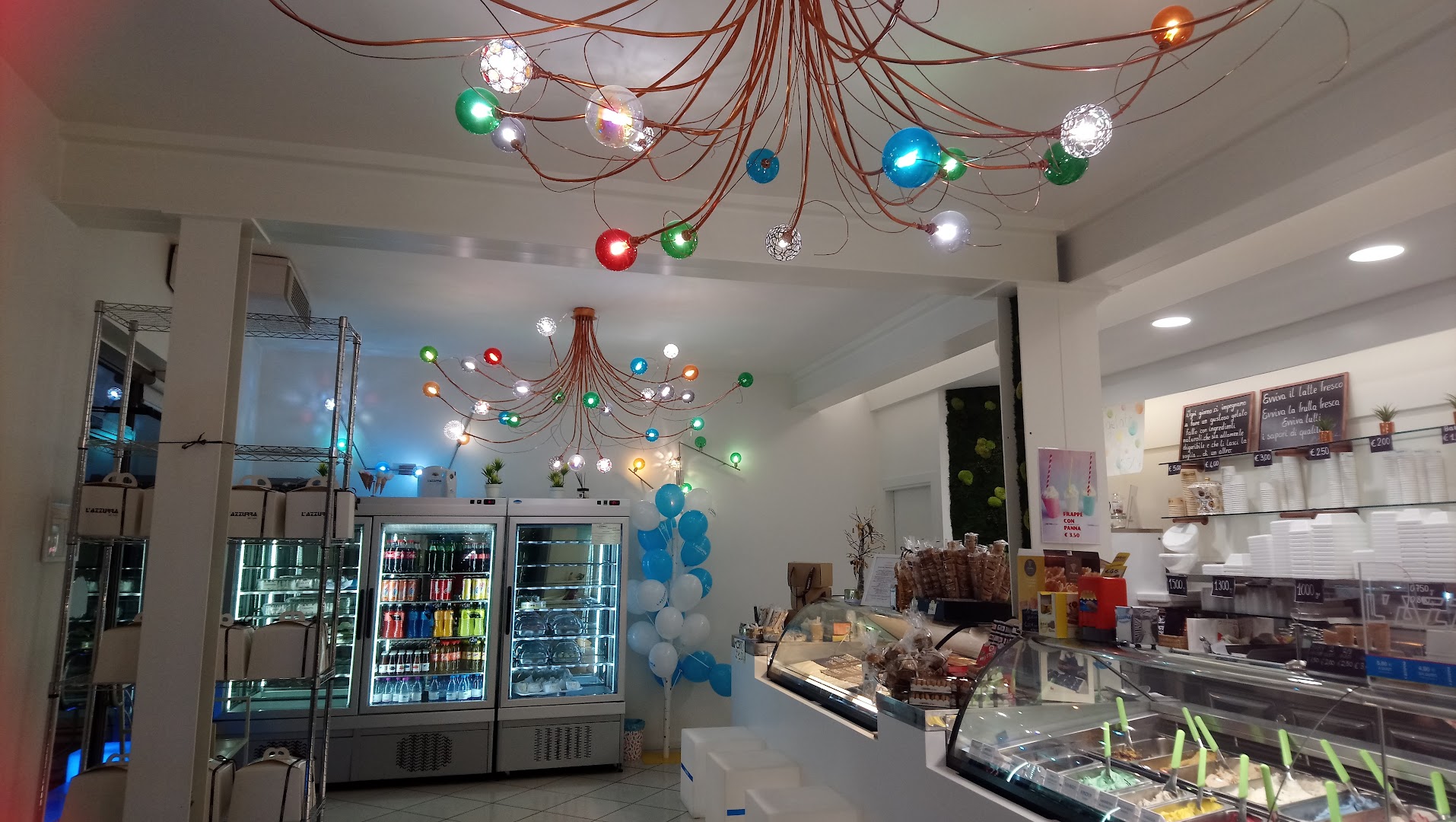 Gelateria L'Azzurra Di Bettelli Giuliano