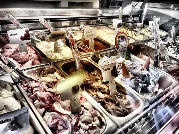 Gelateria lo stravizio