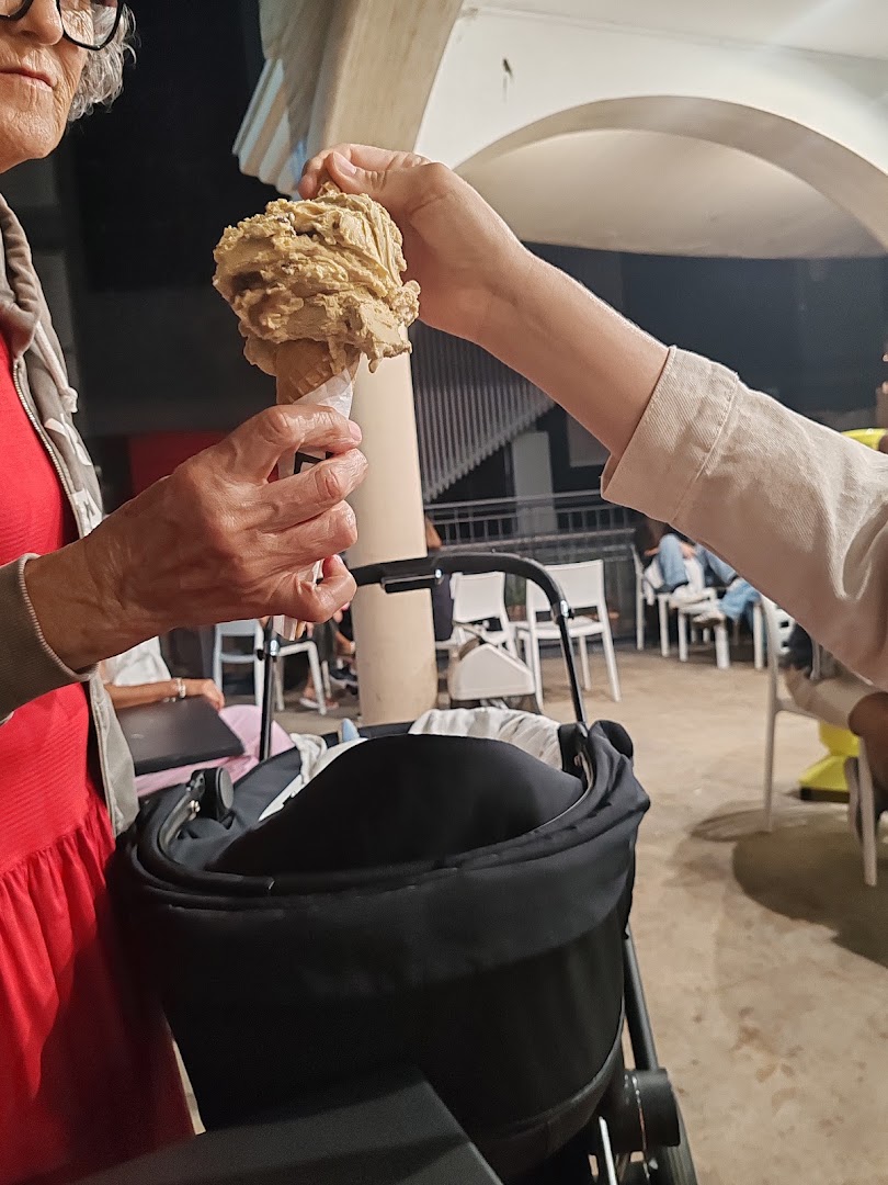 Gelateria Mont Blanc • Porto d' Ascoli, San Benedetto del Tronto