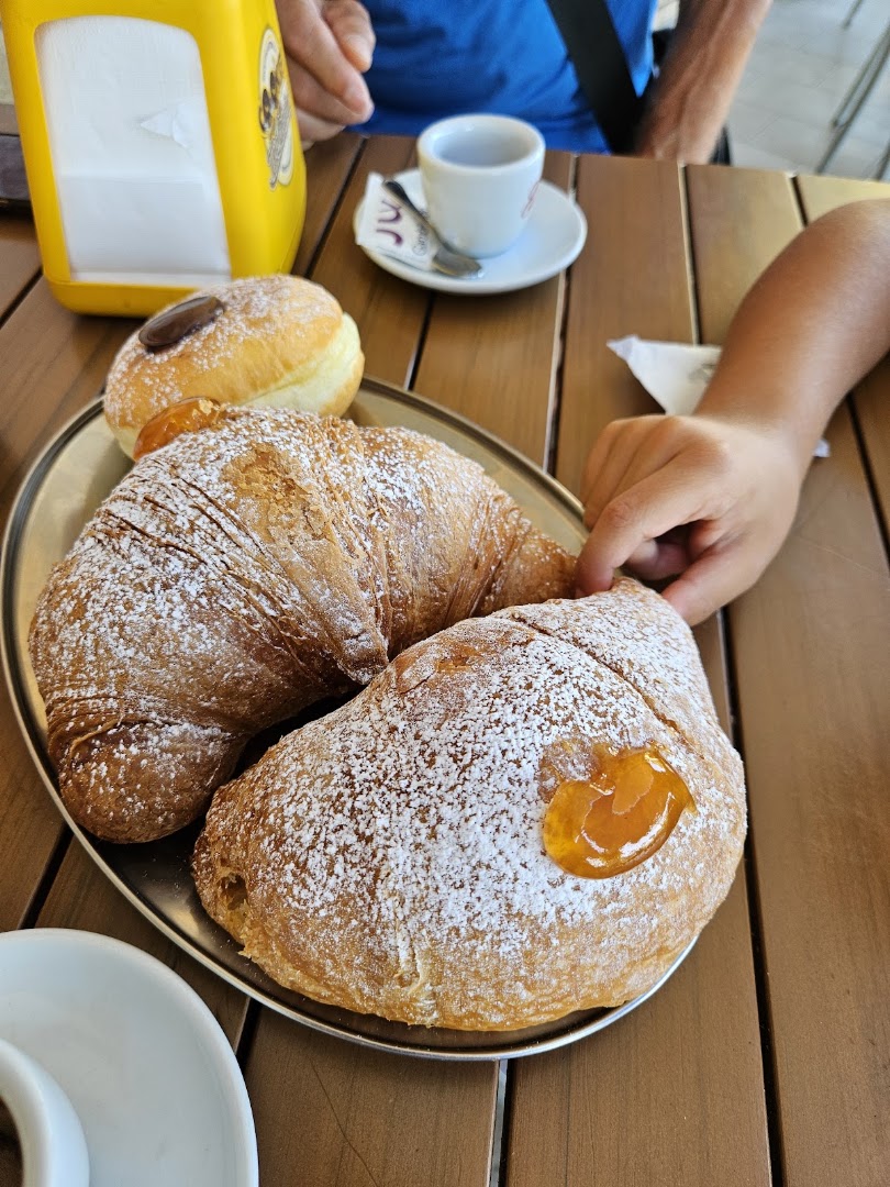 Gelateria Paninoteca Le Delizie