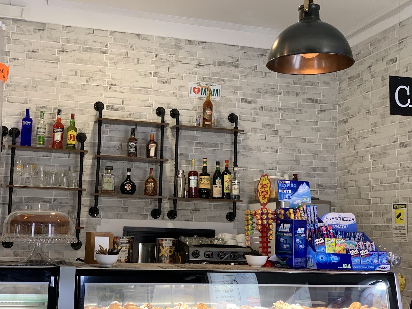 Gelateria Pasticceria Caffetteria Meeting point