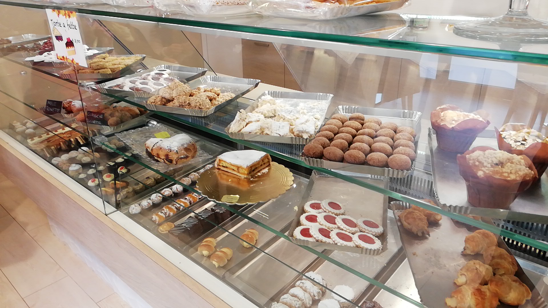 Gelateria Pasticceria Niushara