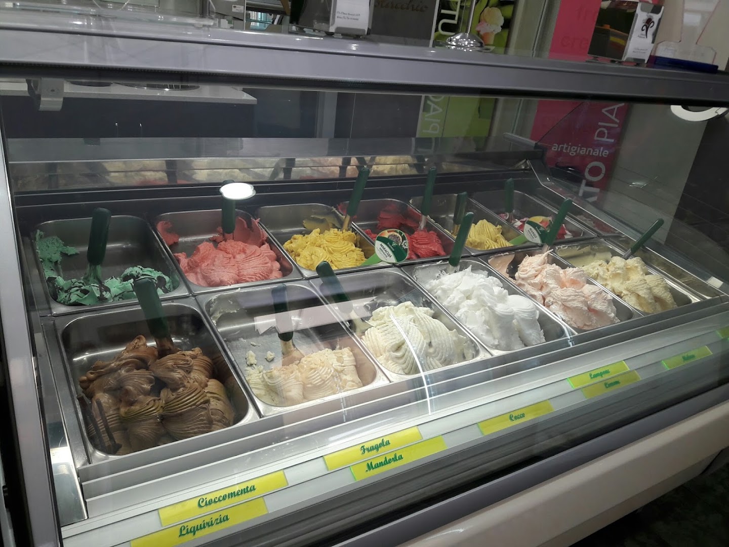 Gelateria Pino Pistacchio...artigianale