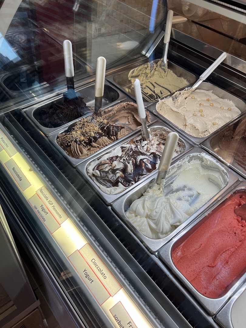 Gelateria Sottozero - Via Roma 312 Prato