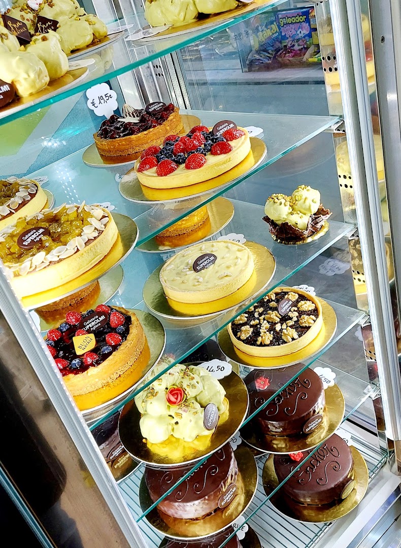 Gelateria Super Olmi Agliana - Yogurteria, Creperia, Semifreddi, Bubble tea