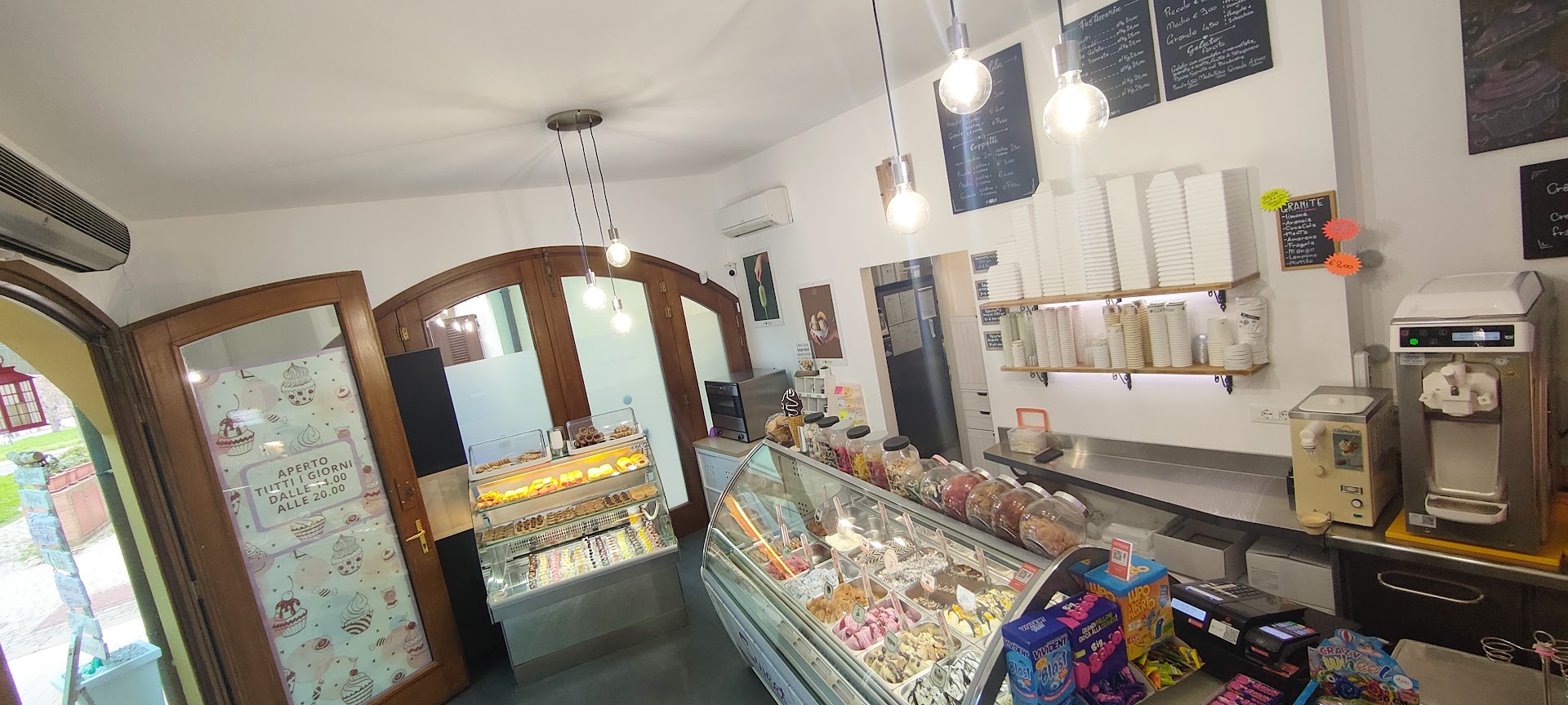 GELATERIA SWEET CREAM