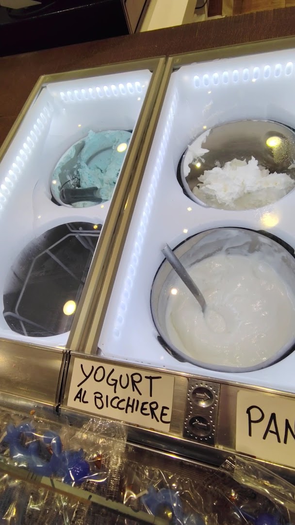 Gelateria Torteria Meno 20