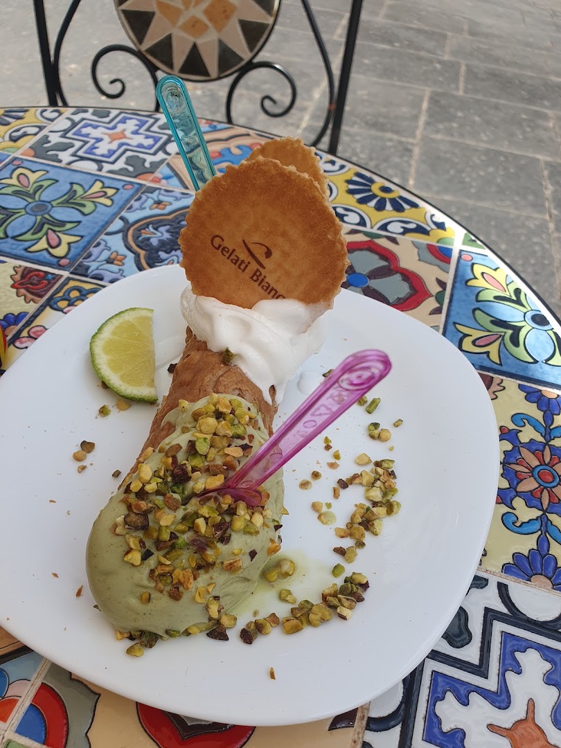 Gelati Bianca, Noto