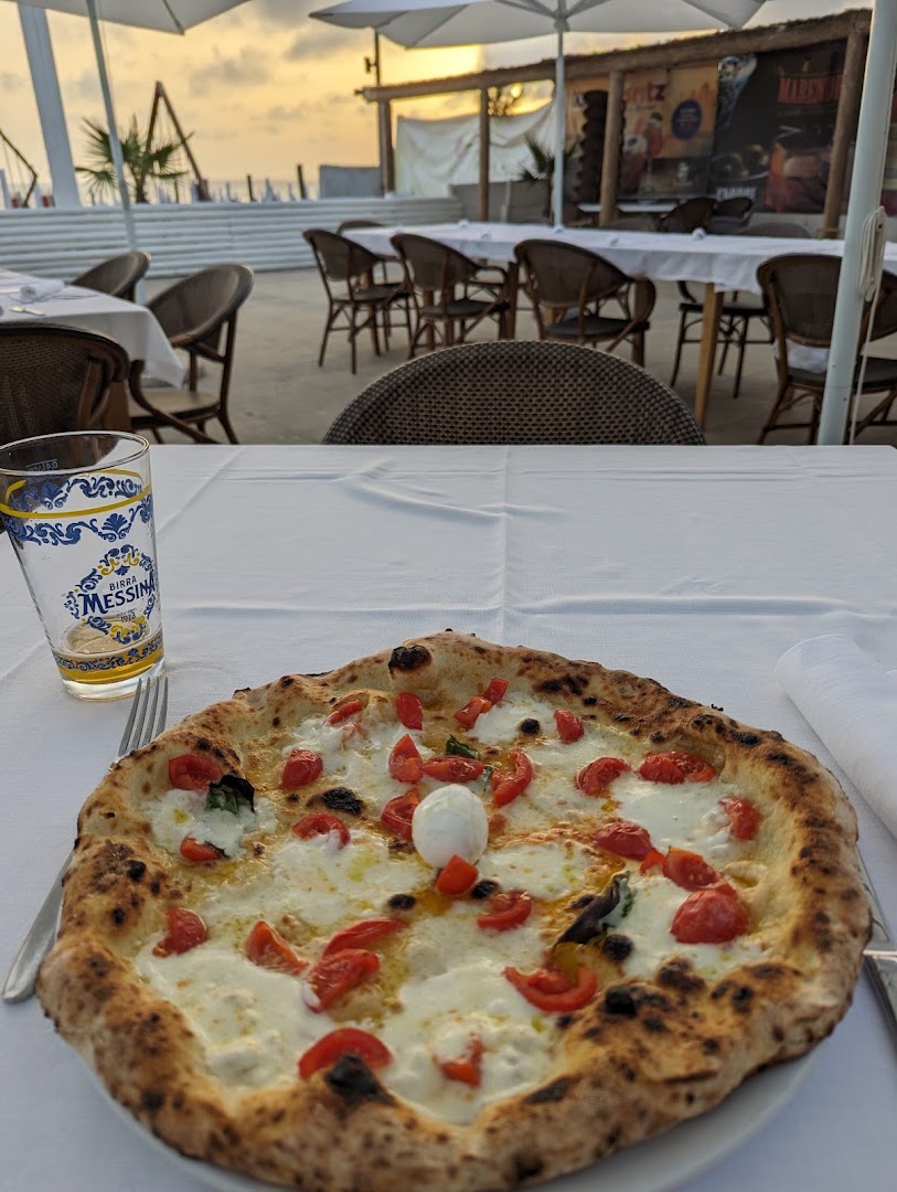 Gemelli Beach Restaurant