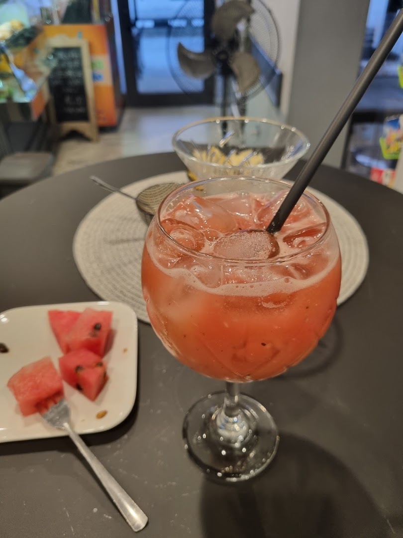 Genesis Lounge Bar