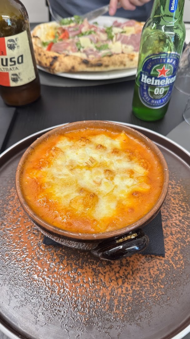 Genesis Ristorante Pizzeria