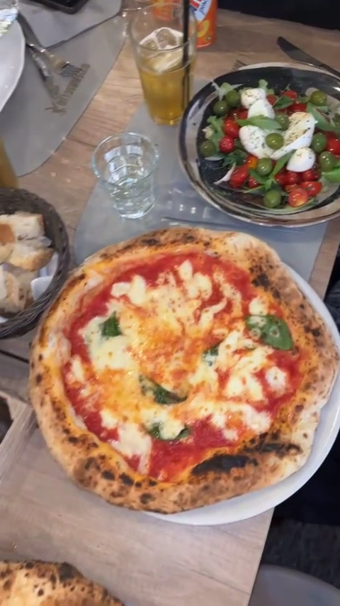 GENUINO Ristorante - Pizzeria - Lounge Bar
