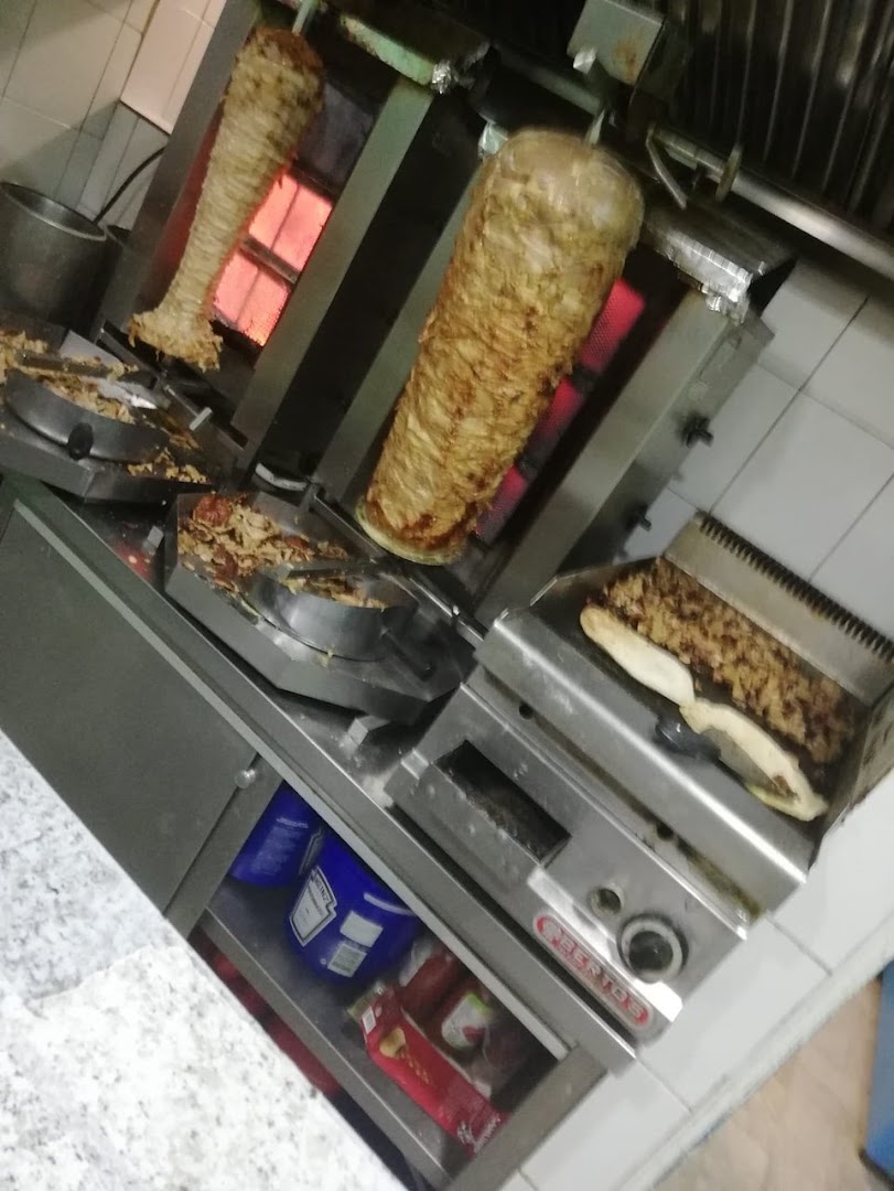 Ghiros di Corfù, Portici