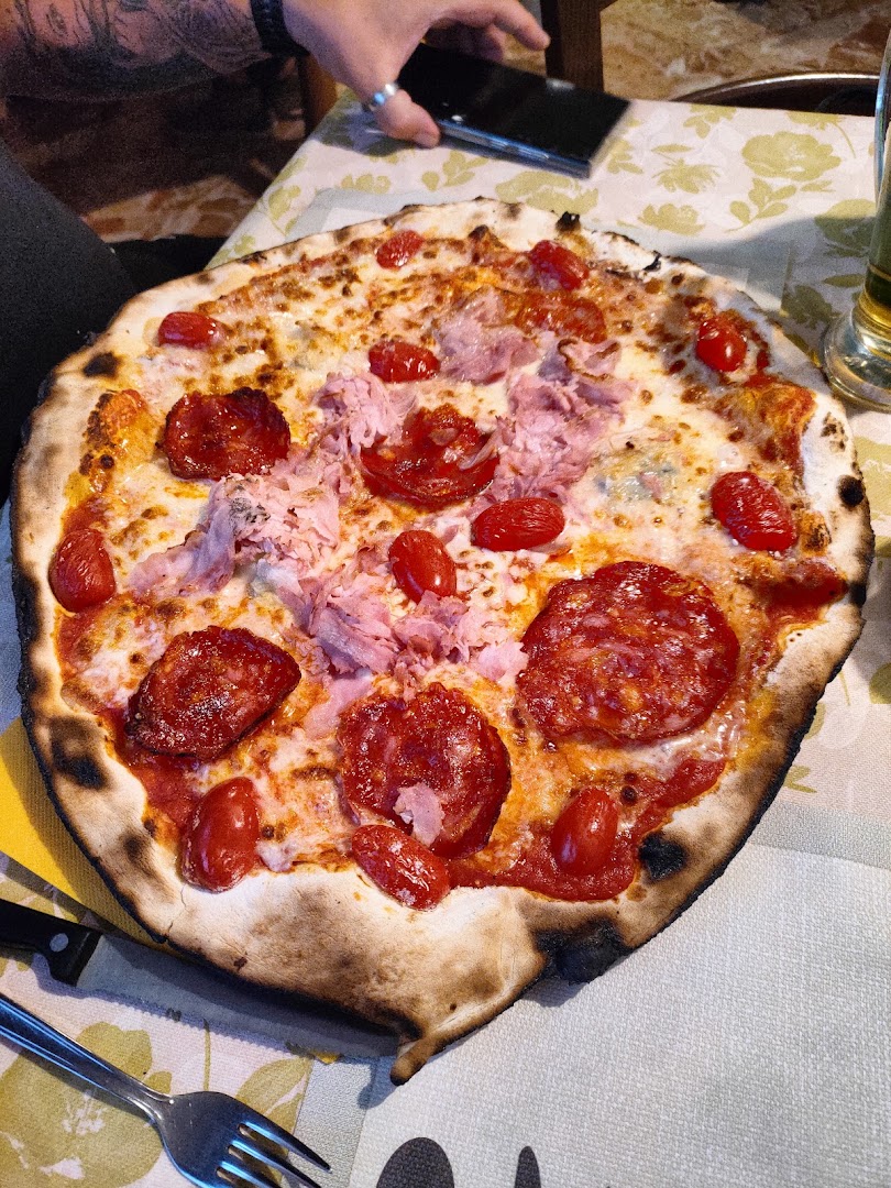 Giglio Azzurro, Premia