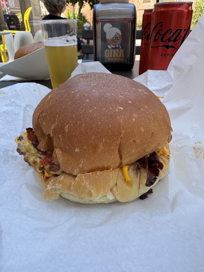 Gina La Hamburgheria