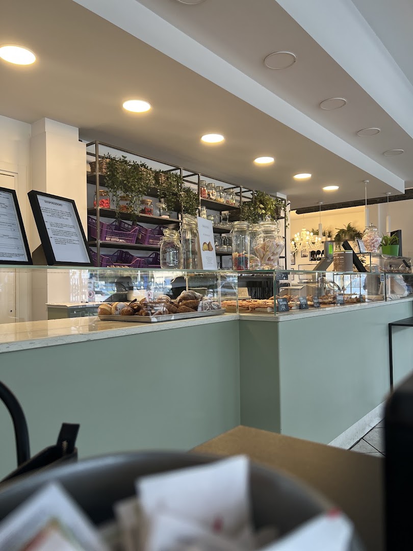 Ginny Bakery