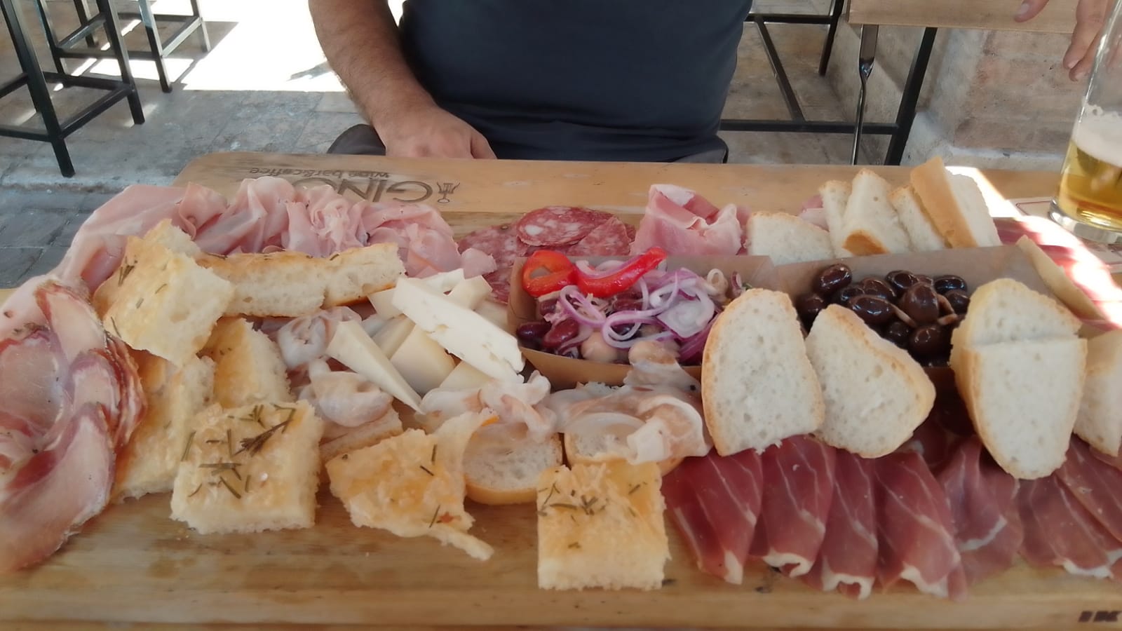 GINO - Cocktail, wine, bar and coffee