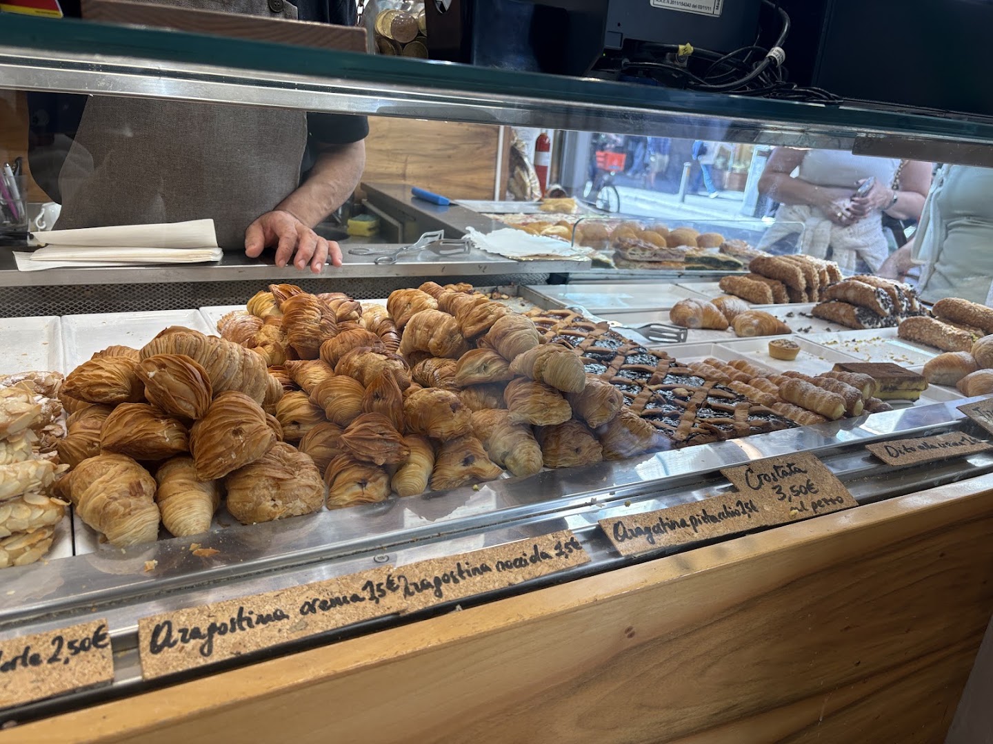 Gino's Bakery