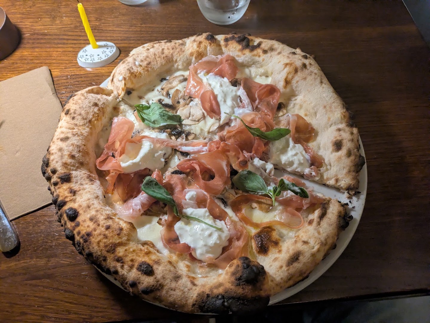 Gioja's - Pizzeria Napoletana Contemporanea - Lounge Bar