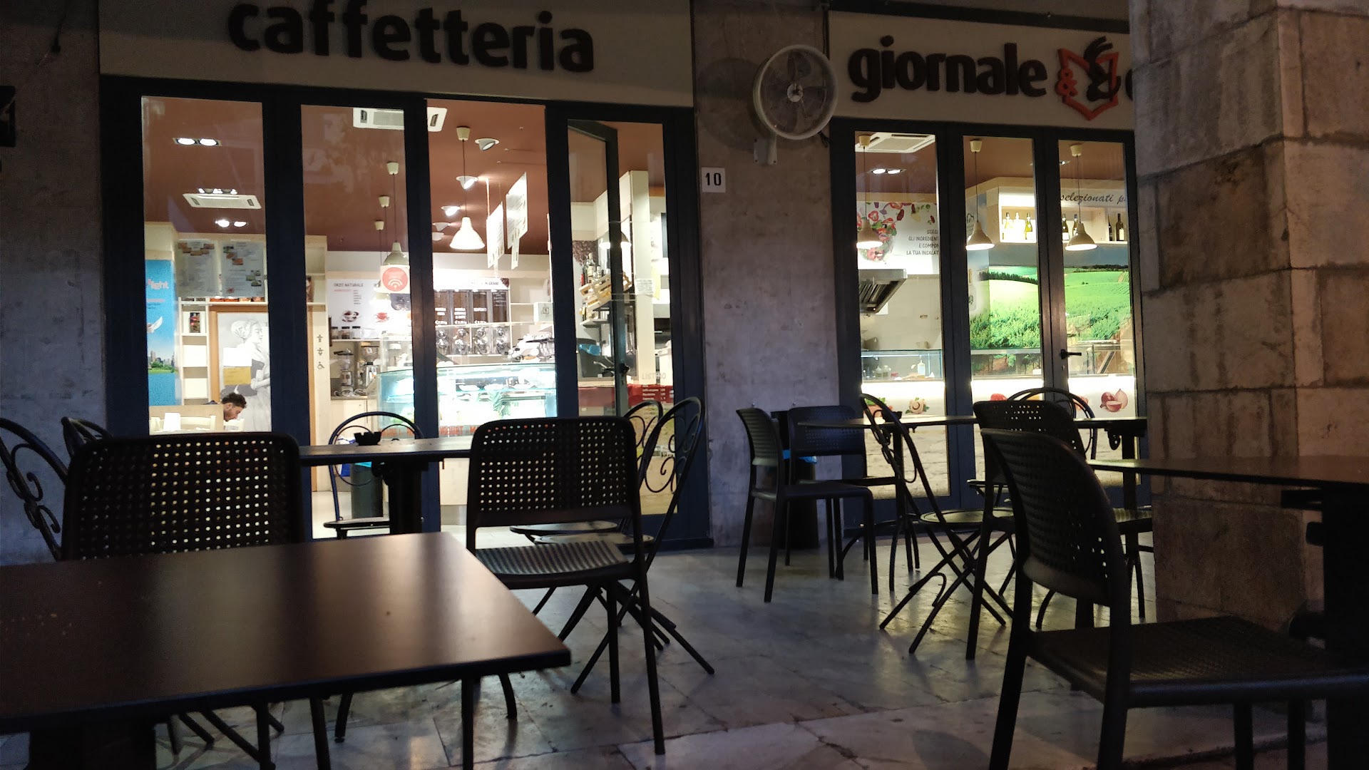 Giornale e Caffè Pisa