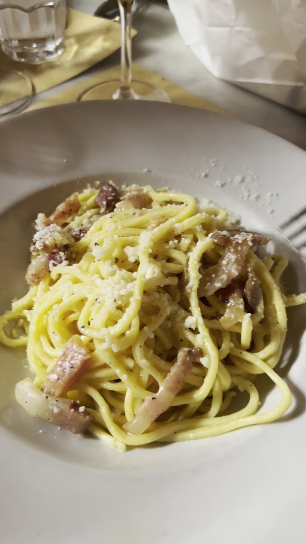 Giulio, Passami l'Olio - Osteria Storica a Roma, Roma