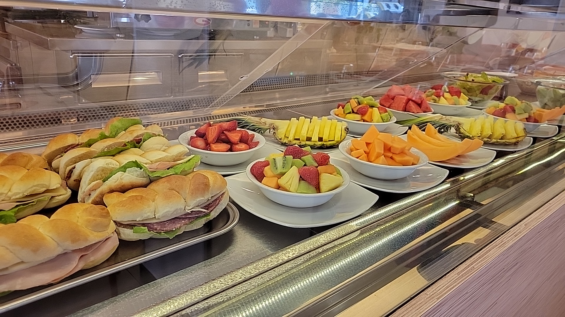 Giuly's Café