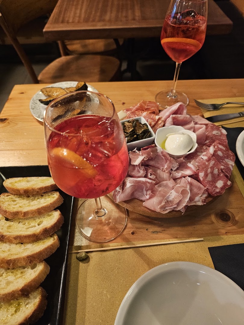 Gli Spritzzati Vino e Cicchetti, Roma