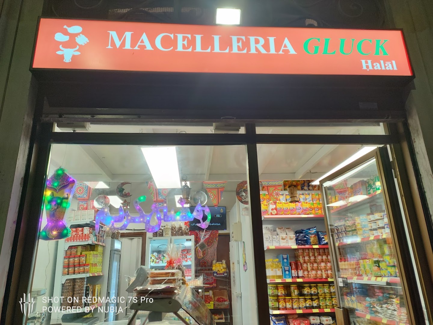 Glock il macellaio Halal via Gluck numero 11, Milano