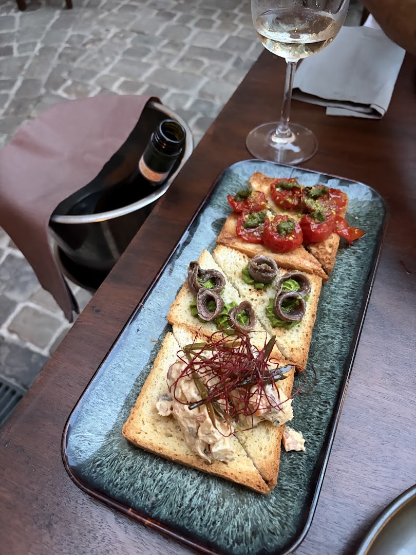 Gnaoo Gatti Bistrot
