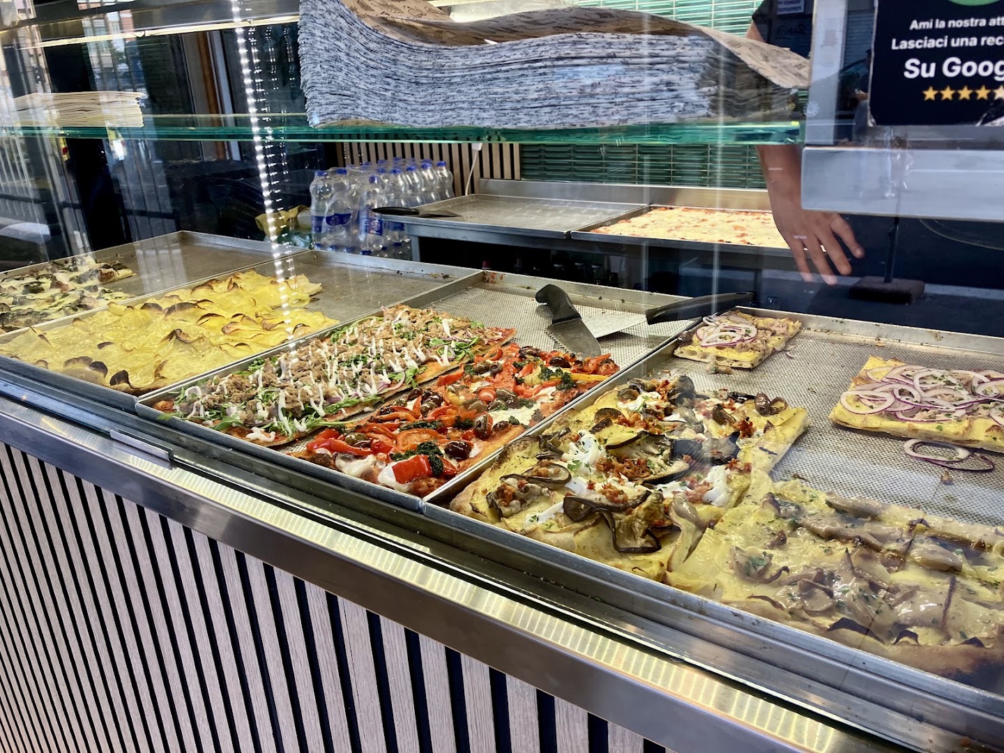Godo Pizza & Bakery