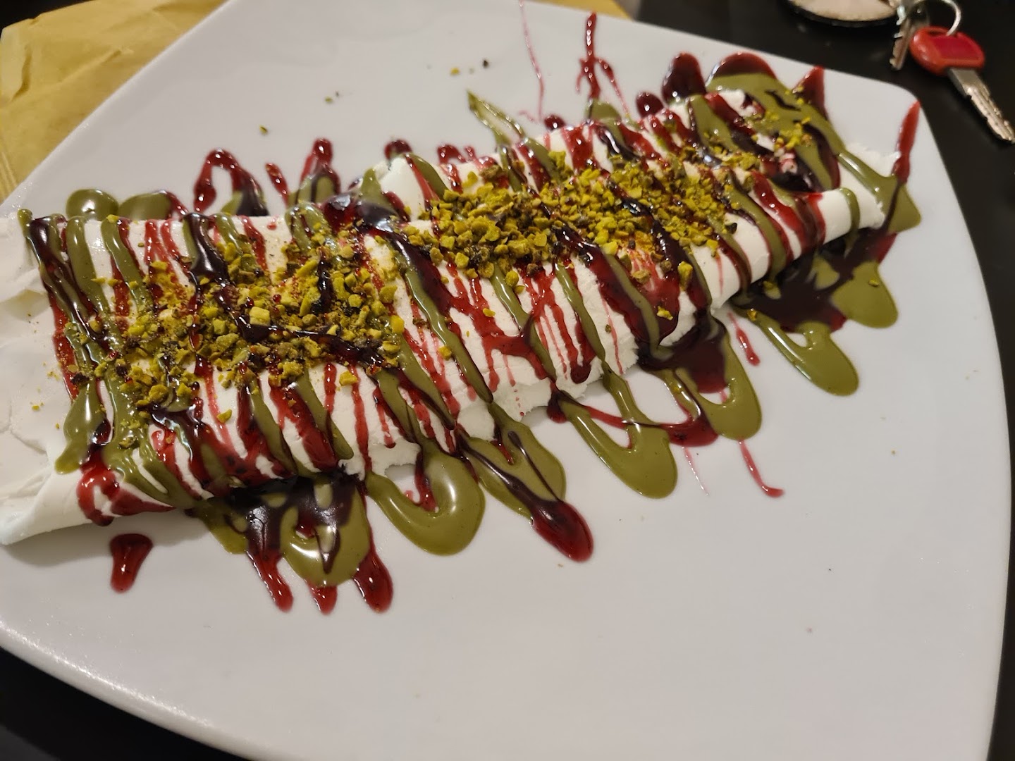 Gola yogurt gelato dessert poke